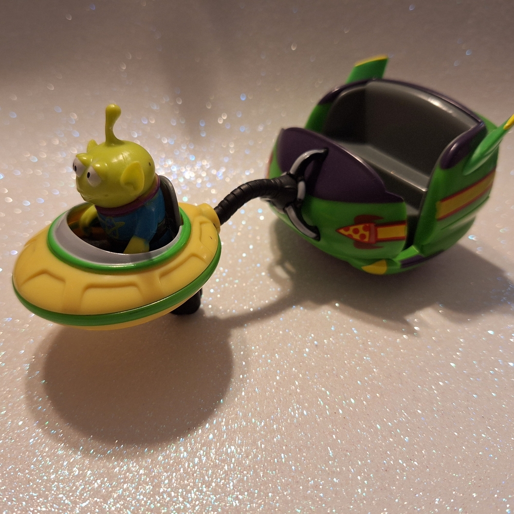 Alien Spaceship Toy with Detachable Pod